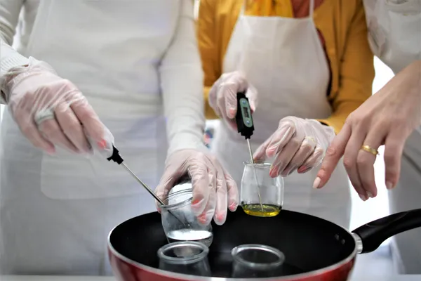 Créez votre duo soin pour le visage - Image n°3 - Wecandoo