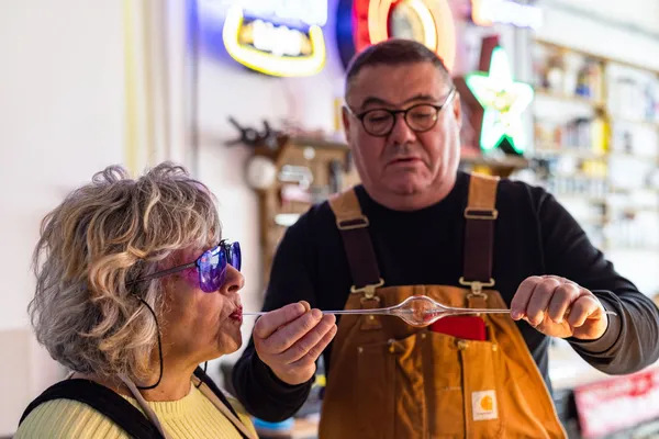 Soufflez votre flacon de parfum - Image n°3 - Wecandoo