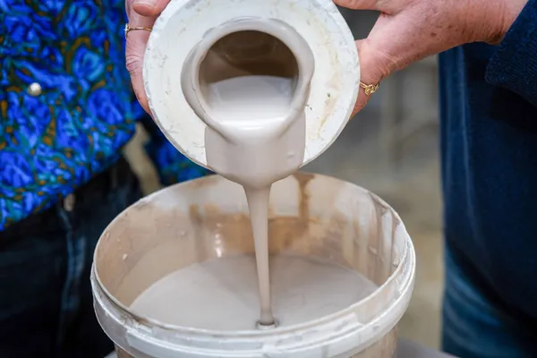 Coulez votre duo de tasses en porcelaine - Image n°2 - Wecandoo