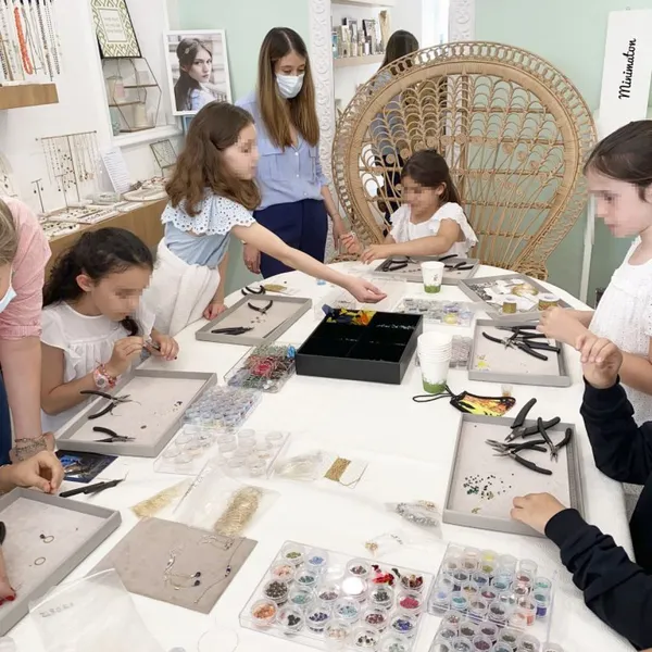 Compose ton bracelet avec médaille gravée - Image n°2 - Wecandoo