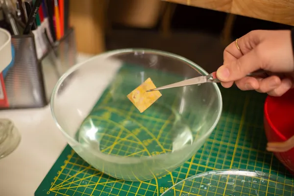 Réalisez votre bague en laiton texturé - Image n°3 - Wecandoo