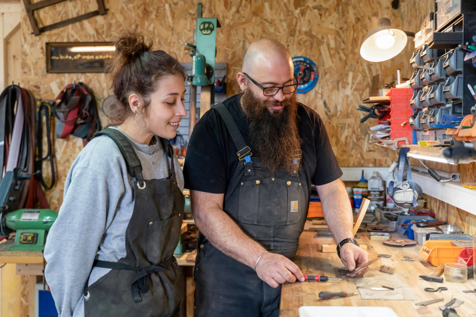 Dessinez et fabriquez votre couteau pliant - Image n°1 - Wecandoo