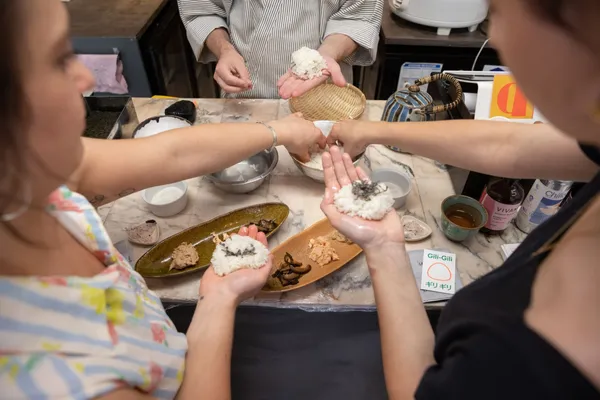 Fabriquez des onigiris artisanaux avec Samuel - Image n°3 - Wecandoo