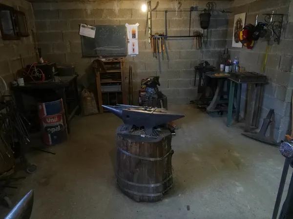 Réalisez votre couteau droit avec son manche en bois - Image n°1 - Wecandoo