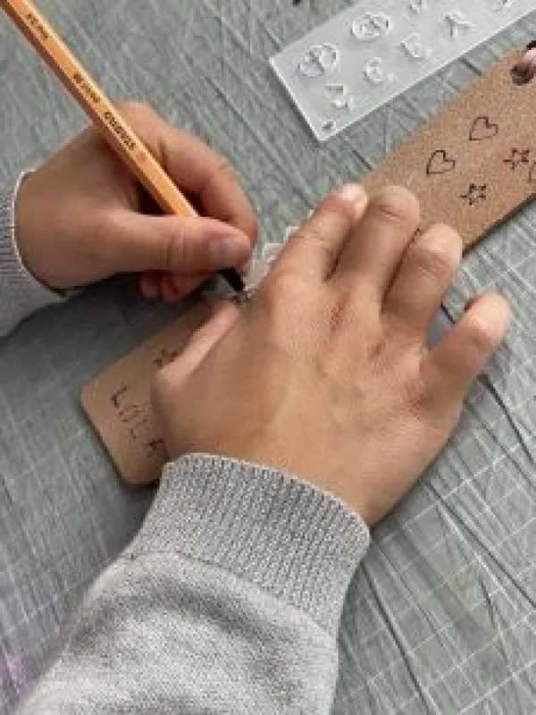 Crée ton accessoire en cuir - Image n°3 - Wecandoo