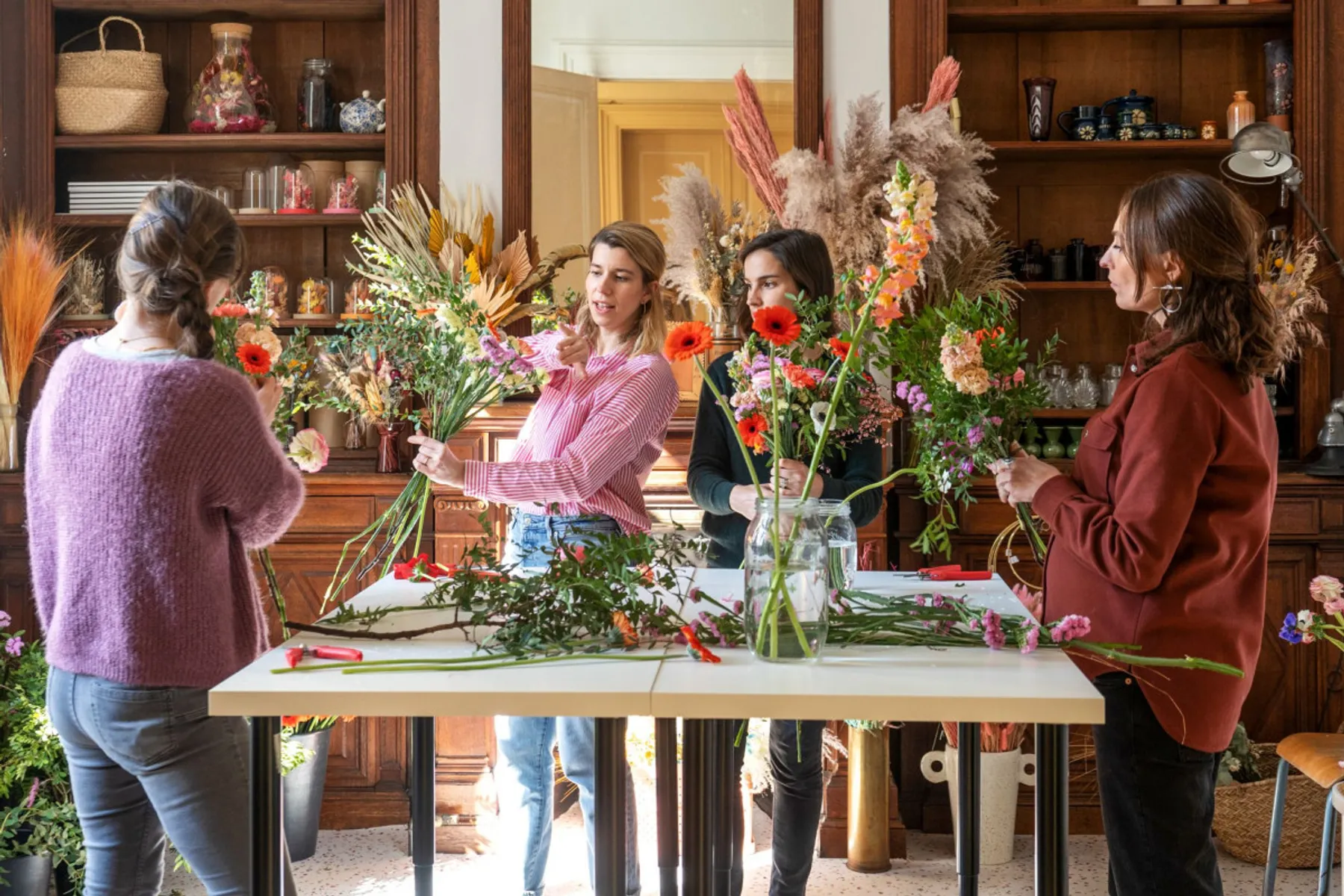 Réalisez votre bouquet de fleurs fraîches de saison - Image n°1 - Wecandoo