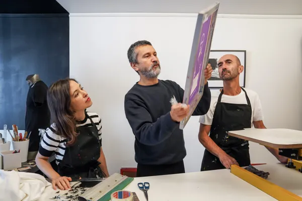 Stimulez votre équipe et sérigraphiez vos affiches en groupe sur une journée - Image n°2 - Wecandoo