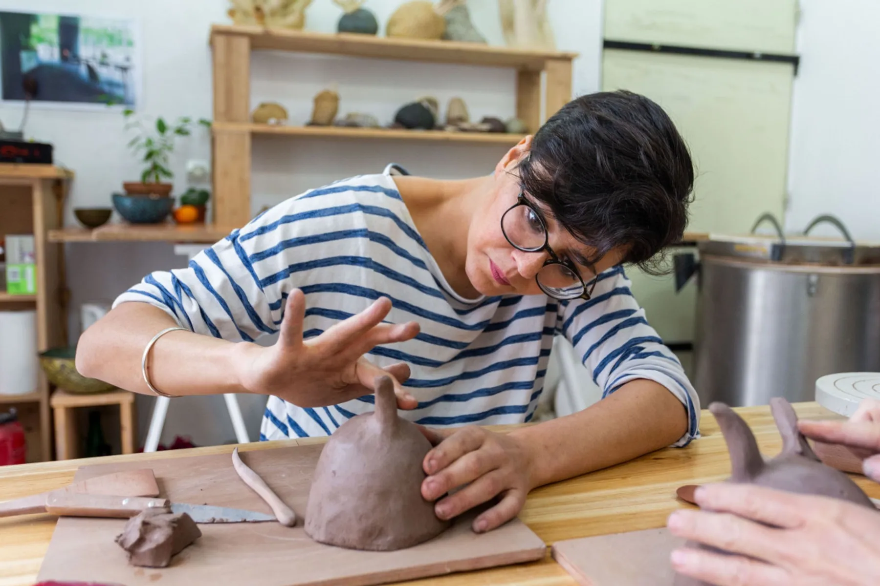 Modelez vos petits cache-pots en céramique - Image n°4 - Wecandoo