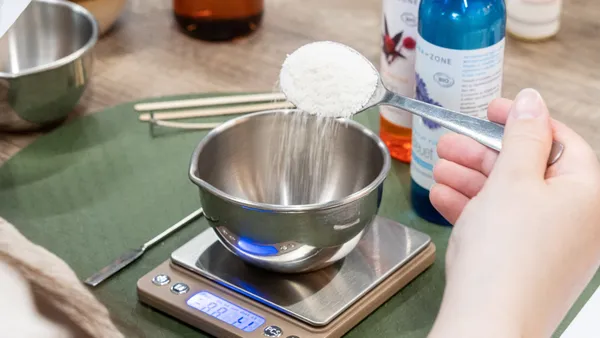 Réalisez votre crème visage naturelle et un roll-on contour des yeux - Image n°1 - Wecandoo