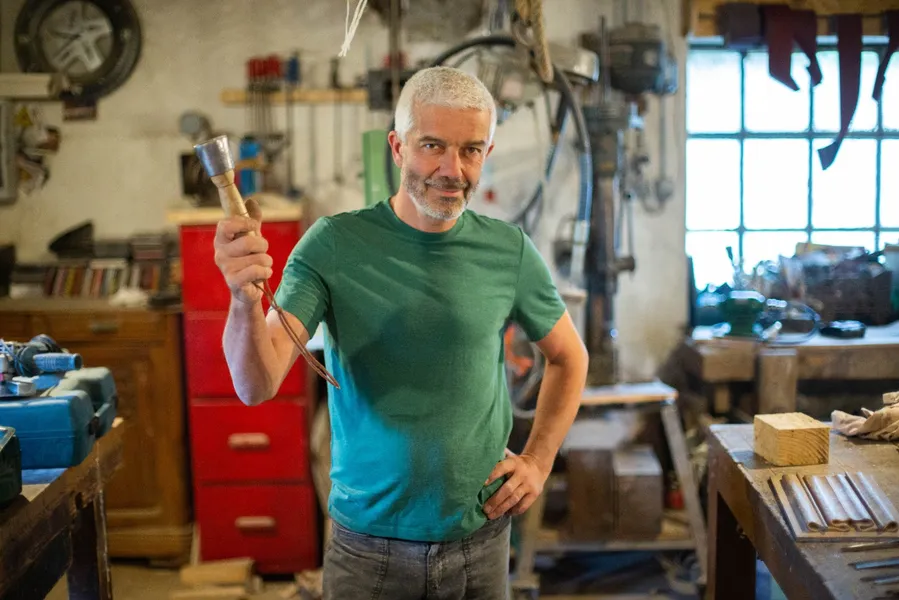 Franck : Sculpteur à Rhône (69)