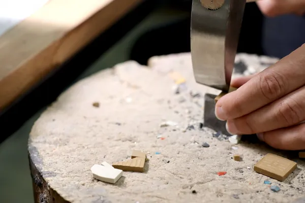 Créez votre miroir en mosaïque - Image n°1 - Wecandoo