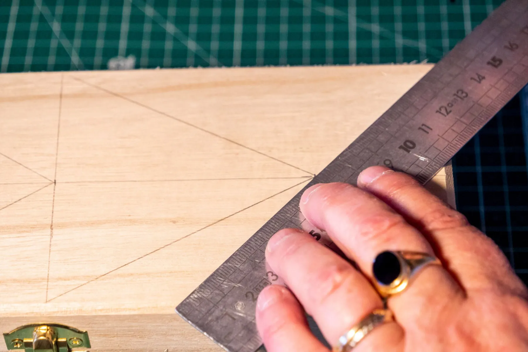 Faites votre boite en marqueterie de paille - Image n°2 - Wecandoo