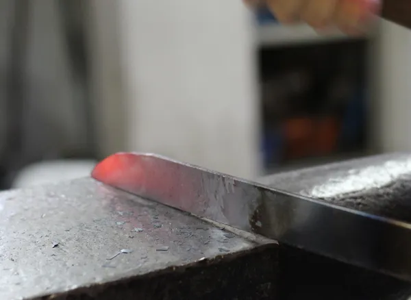 Réalisez votre couteau pliant - 3J - Image n°2 - Wecandoo