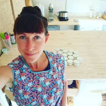 Elise: Artisan Savonnière in Lyon