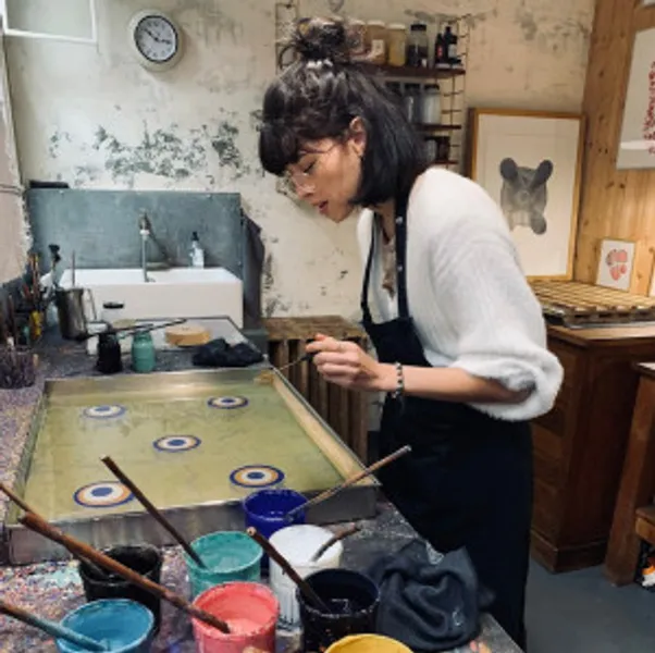 Laurie : Marbreure d'Art à Paris