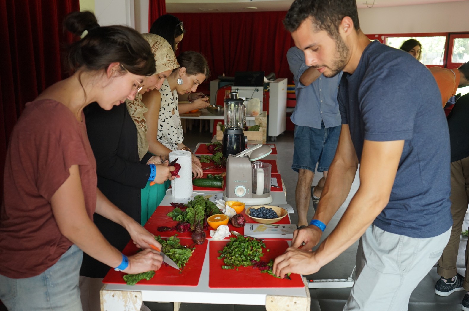 Wecandoo - Sensibilisez votre équipe et réalisez une butte de permaculture comestible en groupe - Image n°1