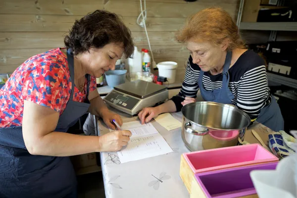 Fabriquez votre savon artisanal de 1kg - Afbeelding nr. 2 - Wecandoo