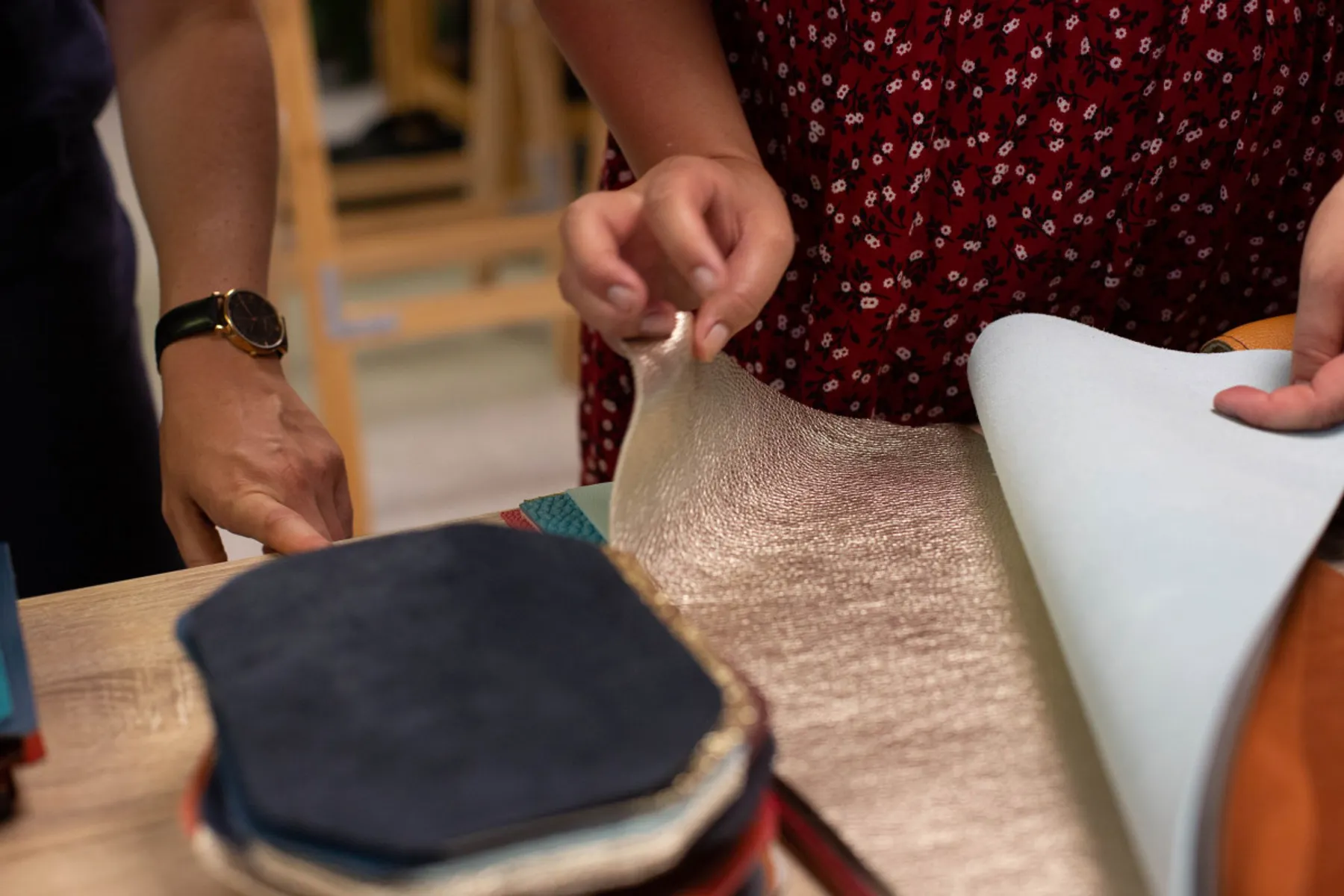 Fabriquez votre sac cabas en cuir unique - Image n°2 - Wecandoo