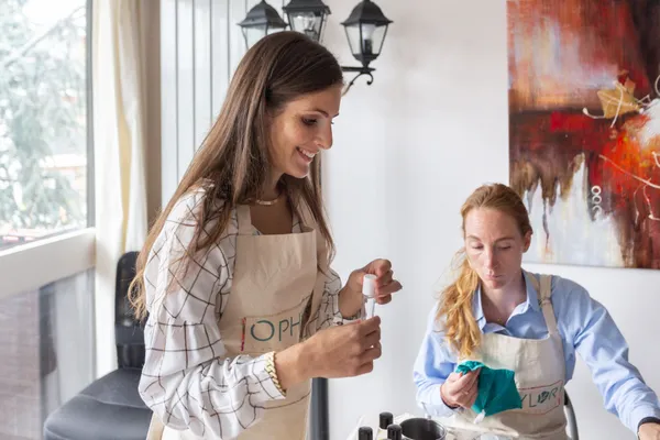 Créez votre rouge à lèvre et son démaquillant - Image n°1 - Wecandoo