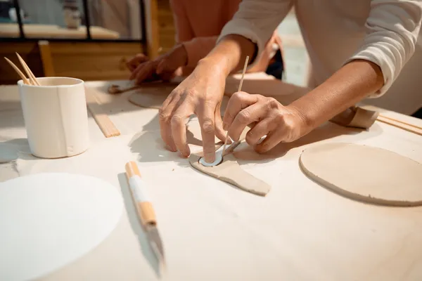 Moulez et décorez votre set de petit-déjeuner breton avec Antoine - Afbeelding nr. 3 - Wecandoo