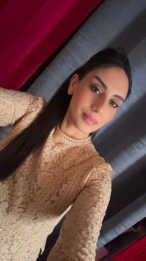 Samia D