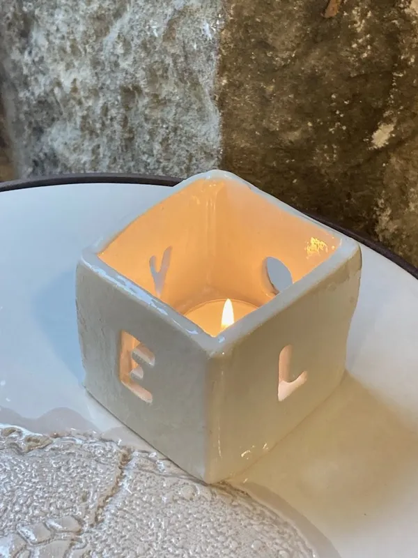 Wecandoo - Modelez votre mug ou photophore en céramique
