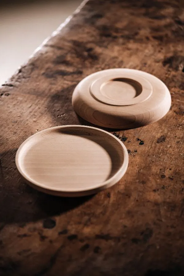 Développez vos connaissances en tour à bois et fabriquez une assiette - Image n°1 - Wecandoo