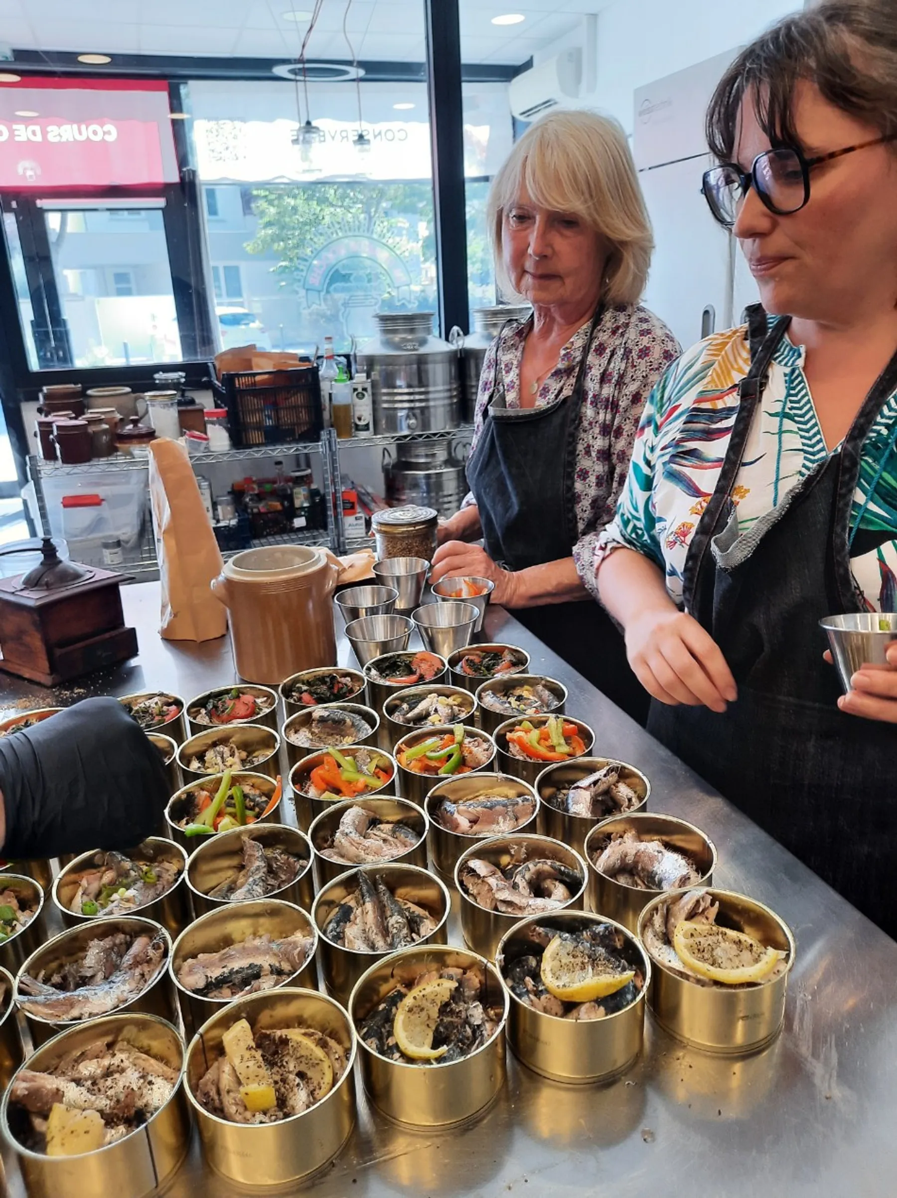 Faites vos conserves de poisson de saison - Image n°1 - Wecandoo