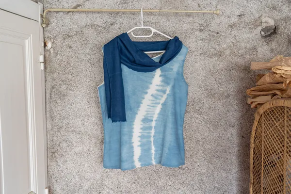 Initiez-vous à la teinture végétale indigo - Image n°3 - Wecandoo