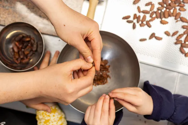 Créez votre tablette de chocolat à partir de la fève - Afbeelding nr. 3 - Wecandoo