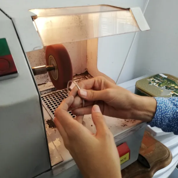 Fabriquez votre jonc en argent - Image n°3 - Wecandoo