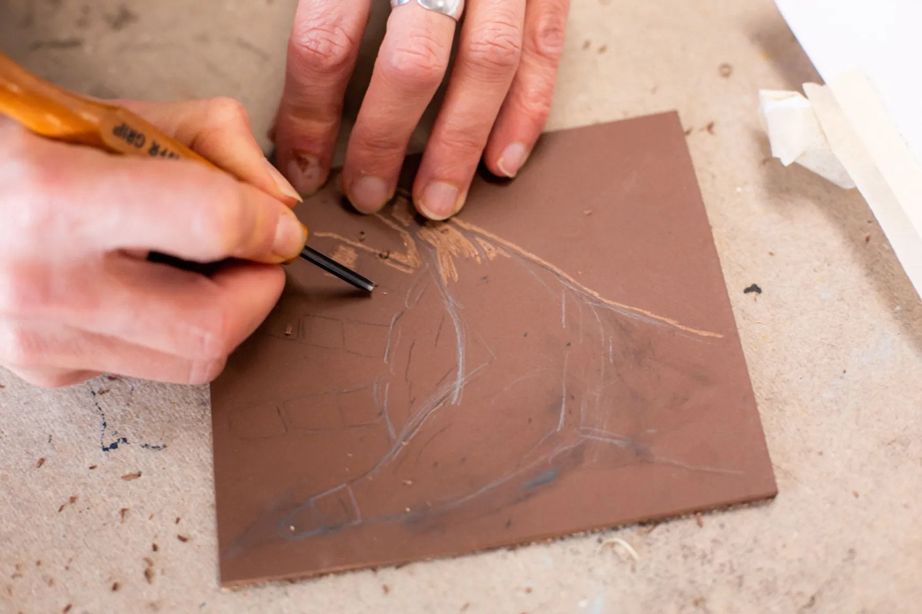 Découvrez en famille la linogravure et gravure sur bois - Image n°1 - Wecandoo