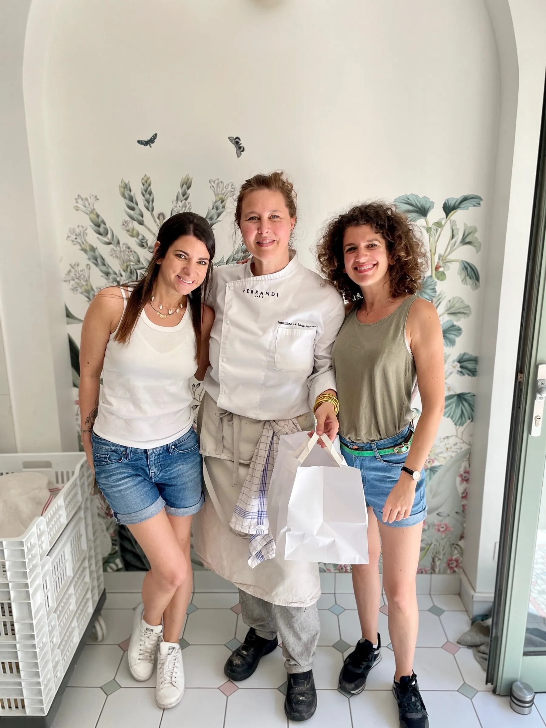 Réalisez votre entremets de saison : le fraisier, le framboisier ou le mangue-coco-passion (selon la saison) - Image n°4 - Wecandoo