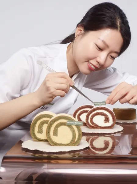 Sora : Pâtissière à Paris