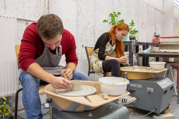 Tournez vos bols en céramique - Image n°1 - Wecandoo