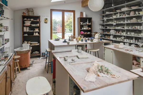 Initiez-vous au tour de potier avec Michèle - Afbeelding nr. 1 - Wecandoo