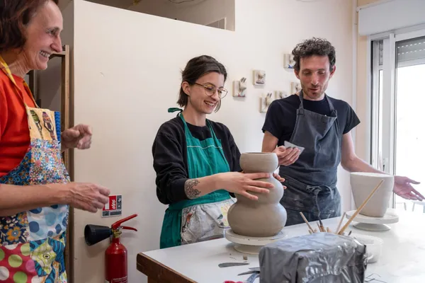 Modelez votre grand vase en céramique - Image n°4 - Wecandoo