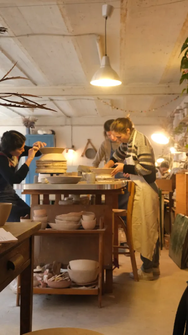 Renforcez votre équipe en créant vos bols et tasses autour d'un apéro - Afbeelding nr. 3 - Wecandoo