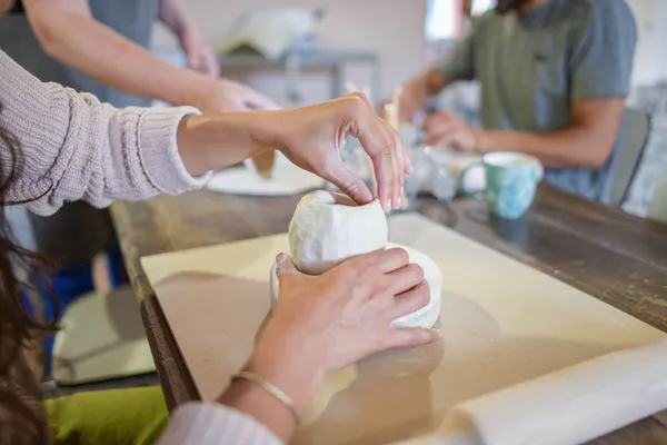 Fabriquez et décorez votre vaisselle en porcelaine - 2J - Image n°3 - Wecandoo