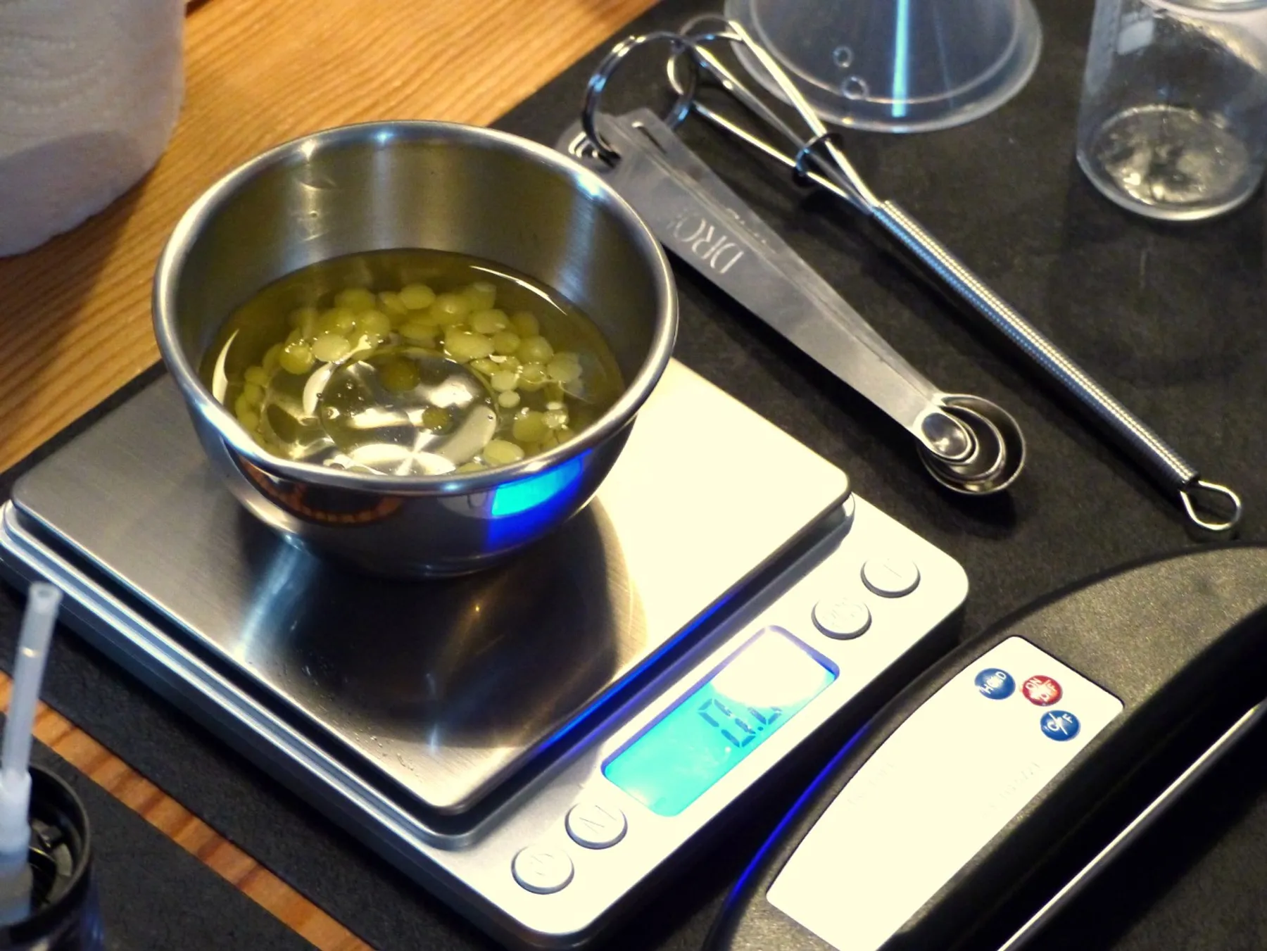 Fabriquez votre trio de soins pour les cheveux - Image n°4 - Wecandoo