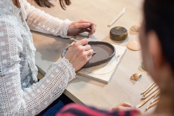 Modelez votre assiette à la plaque avec Asamï - Image n°2 - Wecandoo