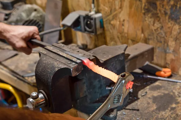 Formez-vous à la coutellerie pendant 5 jours, édition Damas ! - Image n°4 - Wecandoo