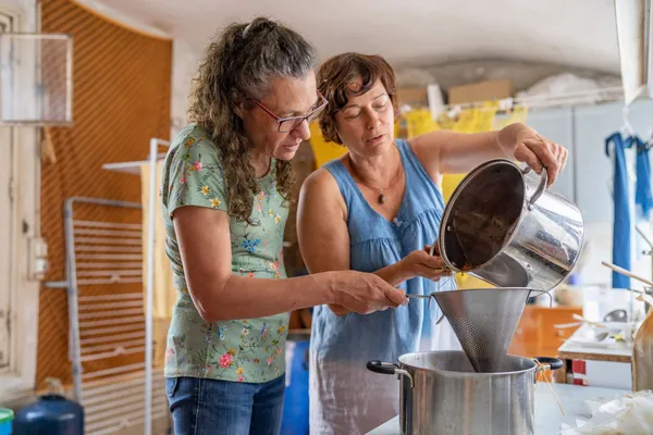 Initiez-vous à la teinture végétale au bouillon - Image n°3 - Wecandoo