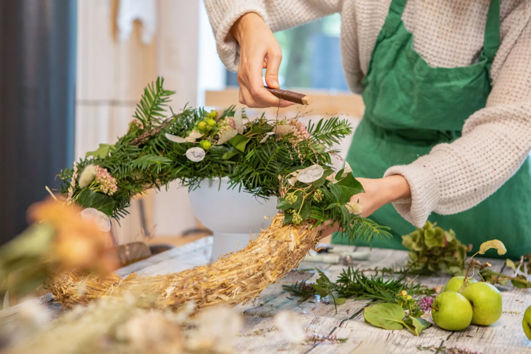 Créez votre couronne de porte saisonnière - Image n°3 - Wecandoo