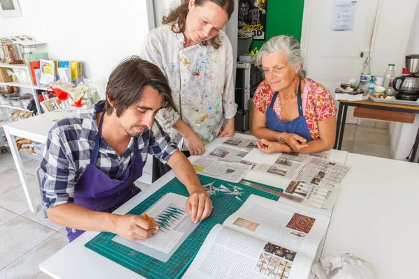 Réalisez vos cartes postales en linogravure - Image n°2 - Wecandoo