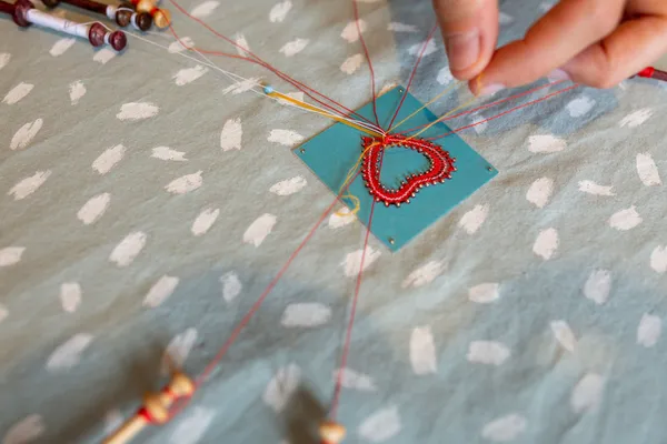 Perfectionnez-vous à la dentelle aux fuseaux - Afbeelding nr. 3 - Wecandoo