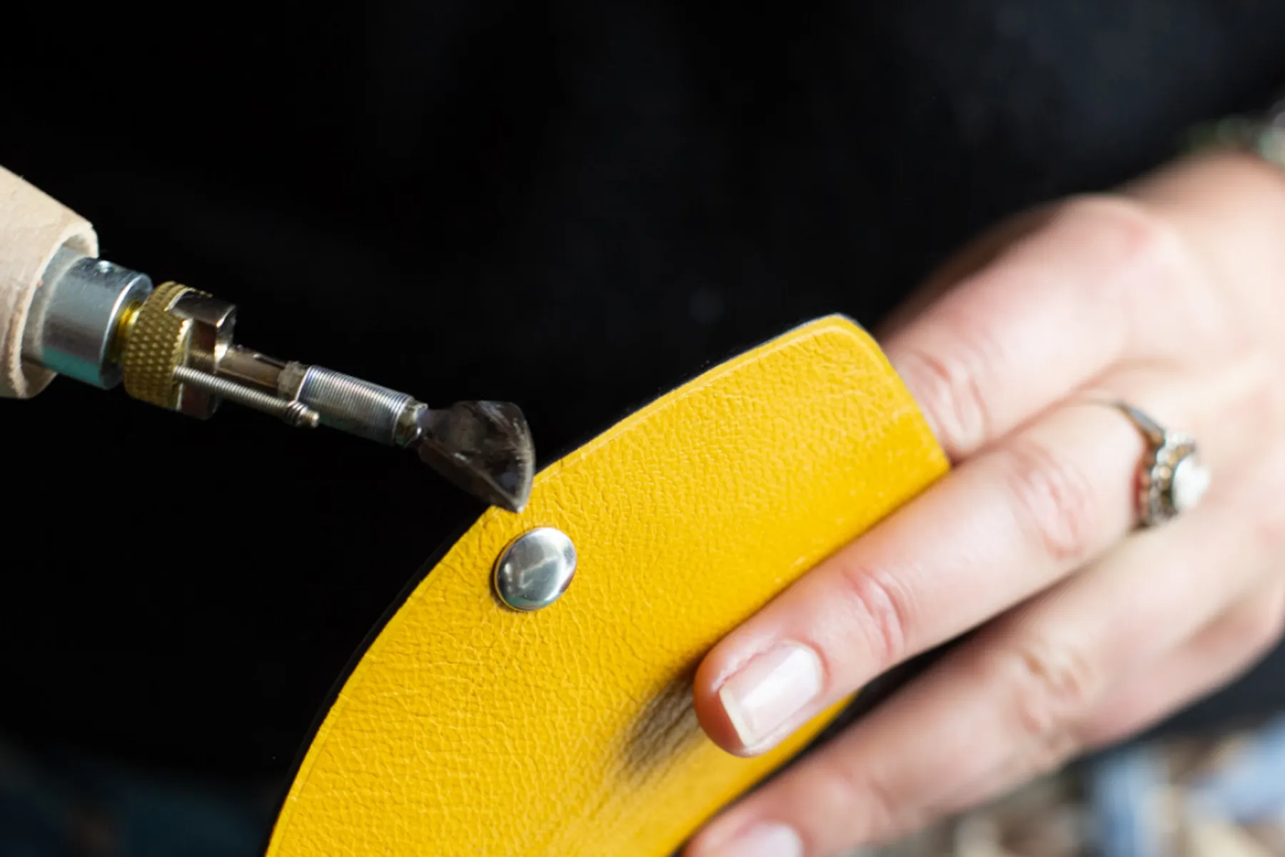 Créez votre porte-monnaie en cuir - Image n°4 - Wecandoo