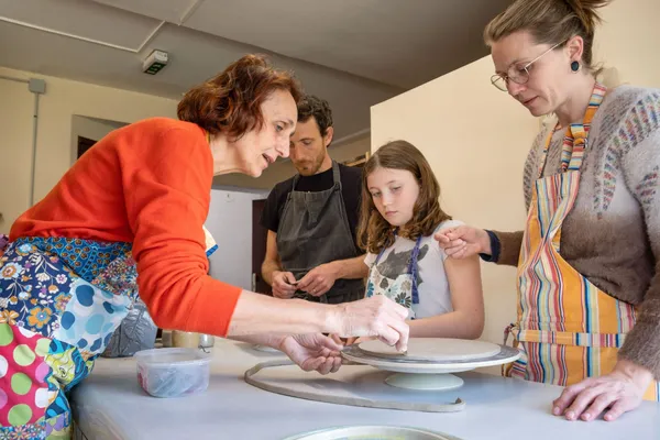 Modelez vos assiettes préférées en famille - Image n°4 - Wecandoo