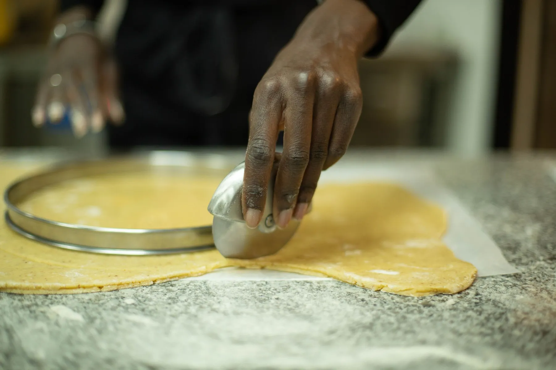 Réalisez votre tarte à la praline lyonnaise - Image n°4 - Wecandoo