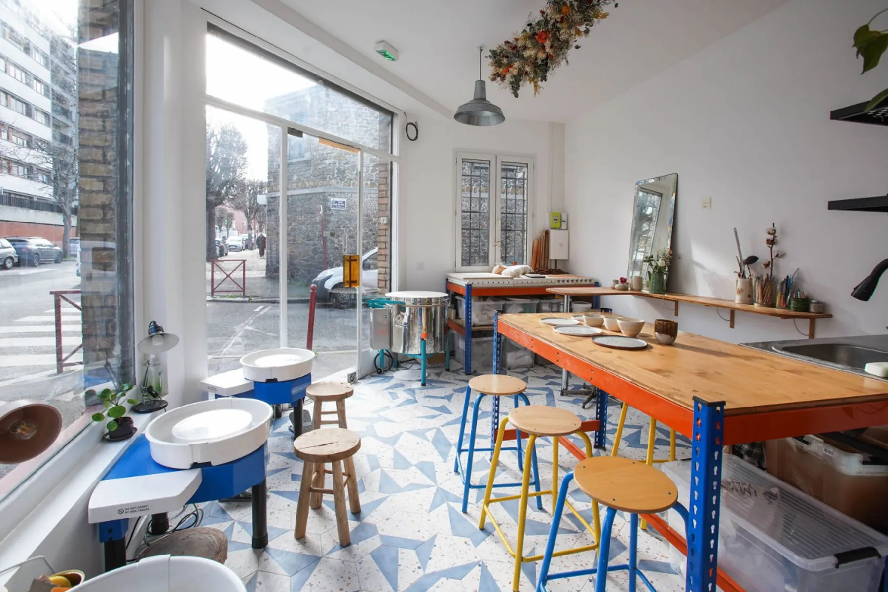 Modelez vos assiettes en grès ou porcelaine - Afbeelding nr. 1 - Wecandoo